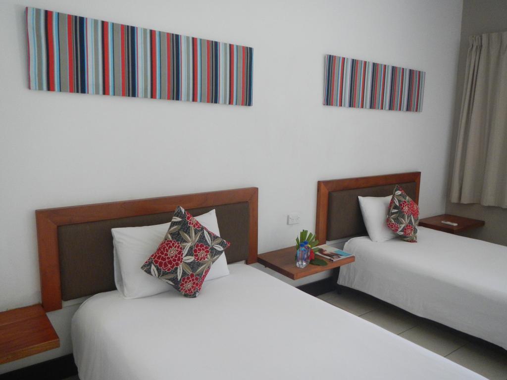 Club Oceanus Resort Pacific Harbour Exterior foto