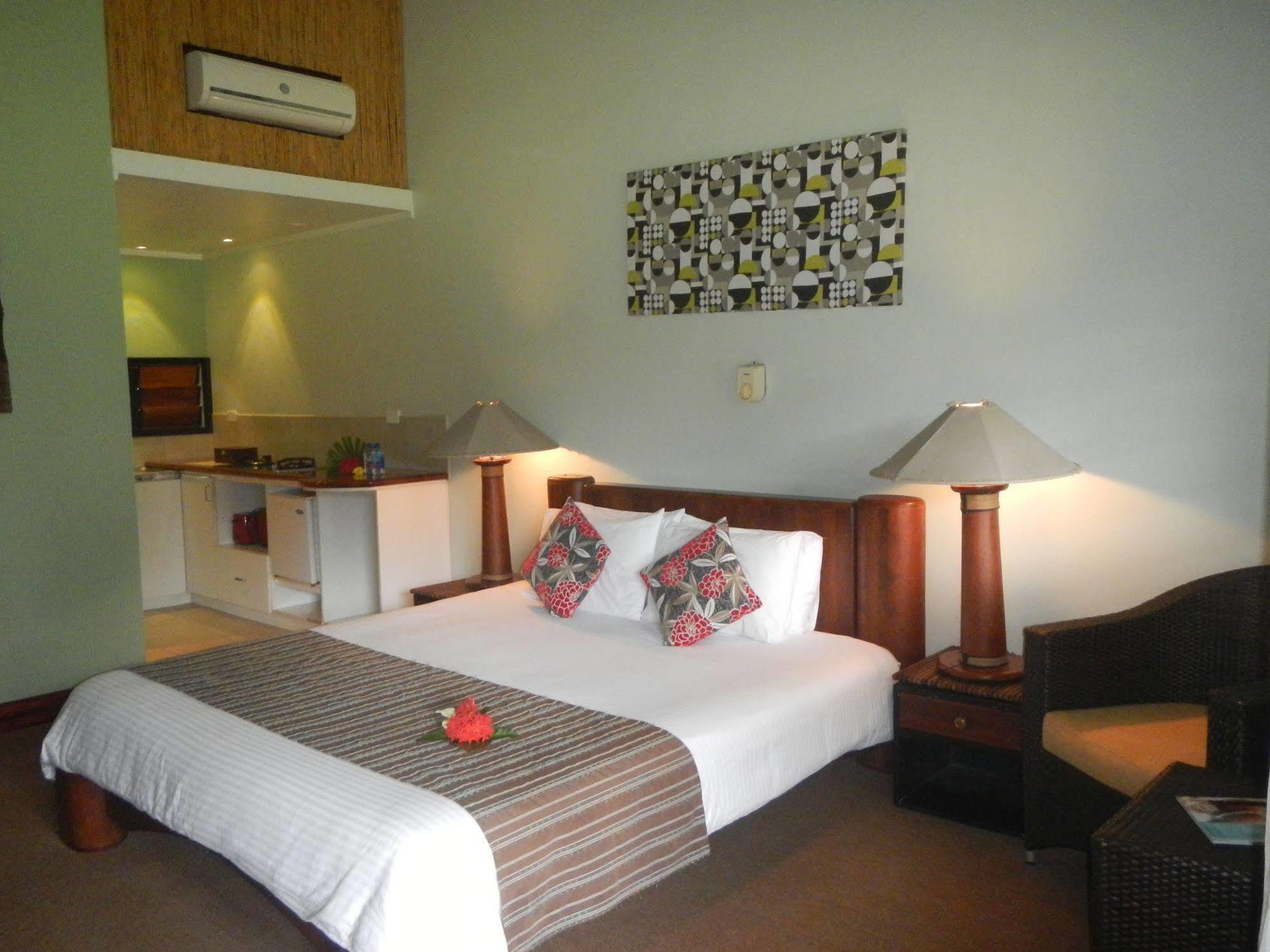 Club Oceanus Resort Pacific Harbour Exterior foto